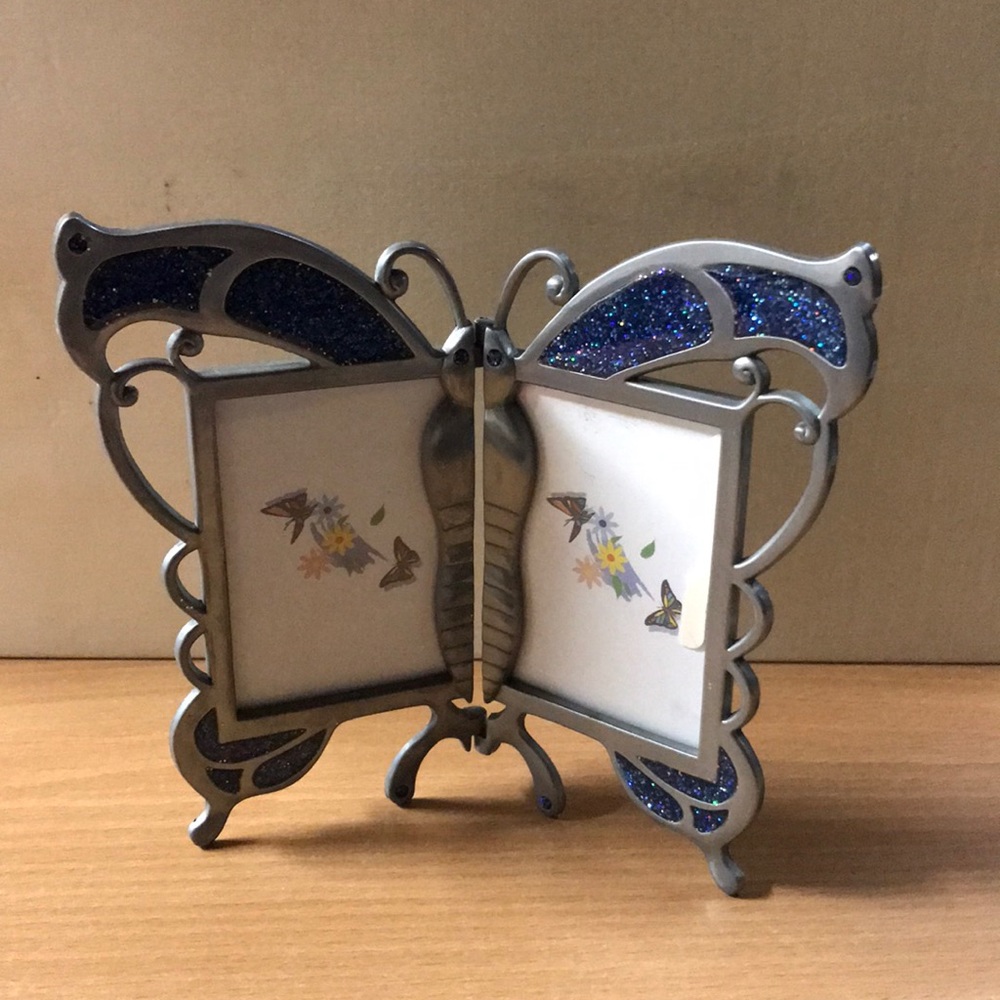 NEW Sparkly Butterfly picture frame 🦋